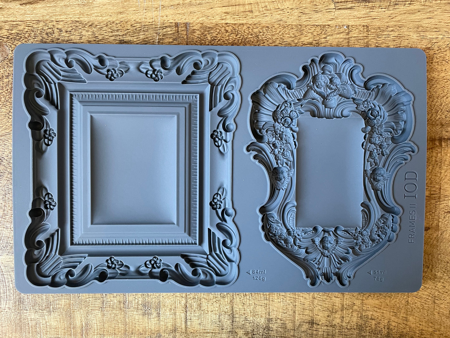 Frames II Decor Mould