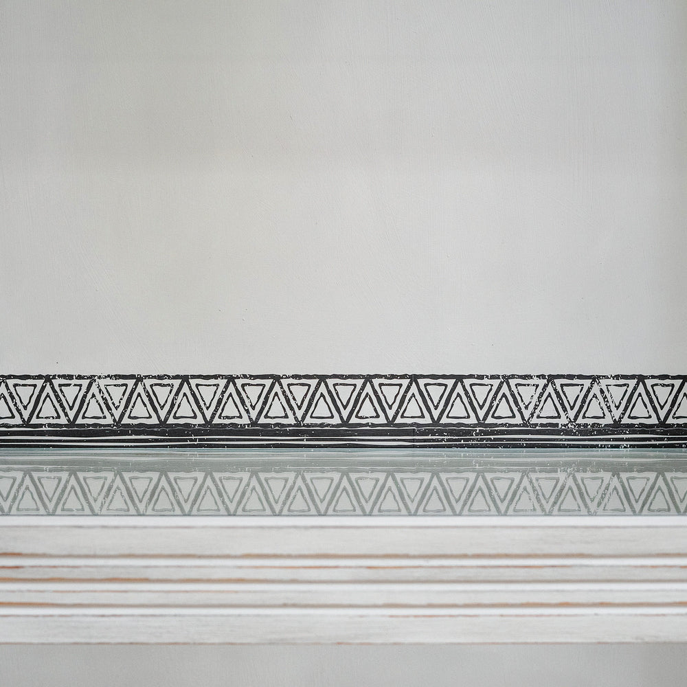 French Linen Chalk Paint® + Pure Chalk Paint®