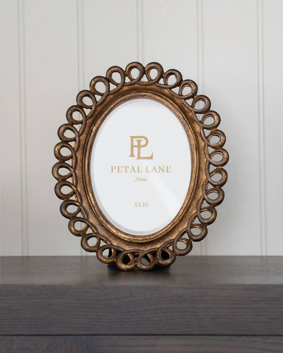 Fancy Scalloped Oval Photo Frame